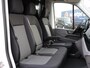 Volkswagen Crafter Bedrijfswagens 2.0 TDI L3H3 140PK Automaat Exclusive | 3,99% FL Actie | Nieuw model | ACC | Digital cockpit | LED | Trekhaak | Alarm | 17" Lmv |