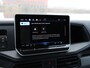 Volkswagen Crafter Bedrijfswagens 2.0 TDI L3H3 140PK Automaat Exclusive | 3,99% FL Actie | Nieuw model | ACC | Digital cockpit | LED | Trekhaak | Alarm | 17" Lmv |
