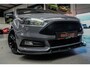 Ford Focus ST-3 2.0 250pk PERFORMANCE PACK |Milltek|Maxton splitterset|schuif/kanteldak|Sony|Apple Carplay & Android Auto|19" ST velgen|bi-xenon|lederen Recaro stoelen|parkeersensoren en camera|winterpack|cruise control|