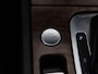 Volkswagen Touareg 3.0 TDi 262 Pk Automaat R-Line | Adaptive Cruise | Navigatie | Bluetooth | Stoelverwarming | Panoramadak | Camera | Trekhaak | 20 Inch | 59.709 Km!!