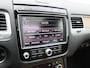 Volkswagen Touareg 3.0 TDi 262 Pk Automaat R-Line | Adaptive Cruise | Navigatie | Bluetooth | Stoelverwarming | Panoramadak | Camera | Trekhaak | 20 Inch | 59.709 Km!!