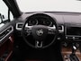 Volkswagen Touareg 3.0 TDi 262 Pk Automaat R-Line | Adaptive Cruise | Navigatie | Bluetooth | Stoelverwarming | Panoramadak | Camera | Trekhaak | 20 Inch | 59.709 Km!!