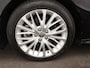 Toyota Camry 2.5 Hybrid Executive | Camera | Parkeersensoren | Navigatie | Dodehoek Ass. | LM velgen | Parkeersensoren | Cruise Control Adaptief |