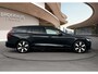Volvo V60 T6 Plug-in hybrid Plus Dark Long Range | Leder | Keyless Entry | 19'' | Memory| Intellisafe Surround & Assist | Getint Glas |