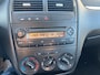 Fiat Punto Grande 1.4i Dynamic Airco El. Ramen spiegels lm velgen 196dkm NAP Mistlampen Stoelen in hoogte verstelbaar
