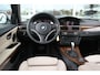 BMW 3-Serie 335i E90 Sedan Facelift High Executive | 306 pk | Automaat | Navi | Leer | 18 inch | Xenon | Sportstuur | Sporstoelen | Climate-control | PDC | Rolgordijn | ➡️
