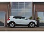 Volvo XC40 1.5 T3 Momentum Pro | 1e eigenaar | NL auto | Inc btw | Cruise control | Climate control | LED | Navigatie | Bluetooth | 18 inch | Trekhaak | Half leer | 163 pk