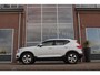 Volvo XC40 1.5 T3 Momentum Pro | 1e eigenaar | NL auto | Inc btw | Cruise control | Climate control | LED | Navigatie | Bluetooth | 18 inch | Trekhaak | Half leer | 163 pk