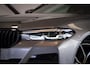 BMW 5-Serie Touring 520d M-Sport | Panorama | Driving Ass. Prof. | Head-Up | Stoel/Stuurverw. | Camera | Hifi |
