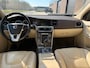 Volvo V60 2.0 T5 Summum | AUTOMAAT|LEER | NAVIGATIE | 17 INCH| NWE.APK|