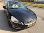 Volvo V60 2.0 T5 Summum | AUTOMAAT|LEER | NAVIGATIE | 17 INCH| NWE.APK|