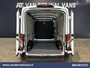 Ford Transit 2.0 TDCI L2H2 Euro6 Airco | Camera | Cruisecontrol | Parkeersensoren Verwarmde voorruit, Bijrijdersbank, 2450kg trekvermogen