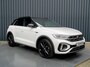 Volkswagen T-Roc 1.5 TSI 150Pk R-Line Business | Black Style | Keyless | IQ Light | 19'' | Trekhaak afnb. | Camera | Side Assist | Prijs Rijklaar!!