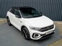 Volkswagen T-Roc 1.5 TSI 150Pk R-Line Business | Black Style | Keyless | IQ Light | 19'' | Trekhaak afnb. | Camera | Side Assist | Prijs Rijklaar!!