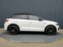 Volkswagen T-Roc 1.5 TSI 150Pk R-Line Business | Black Style | Keyless | IQ Light | 19'' | Trekhaak afnb. | Camera | Side Assist | Prijs Rijklaar!!
