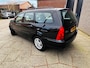 Ford Focus Wagon 1.6-16V Trend |station |Airco|Lm.Vlg. 15 inch 4 seizoenen|metallic zwart