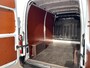 Nissan NV400 2.3 dCi L2H2 Optima L2H2 Airco Cruise Trekhaak 2500 kg 3 Zits Euro 6