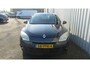 Renault Megane TCE 130 HATCHBACK auto loopt goed maar rookt