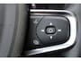Volvo XC40 Extened Range Core 82 kWh | Trekhaak | Warmtepomp | Stoeverwarming