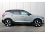 Volvo XC40 Extened Range Core 82 kWh | Trekhaak | Warmtepomp | Stoeverwarming