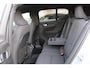 Volvo XC40 Extened Range Core 82 kWh | Trekhaak | Warmtepomp | Stoeverwarming