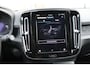 Volvo XC40 Extened Range Core 82 kWh | Trekhaak | Warmtepomp | Stoeverwarming