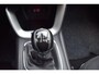 Kia Ceed 1.4-16 V CRUISE/AIRCO/PDC/BLUETOOTH/6 BAK/XENON/5 DRS/LMW 16 INCH/STUUR EN STOEL VERW/USB