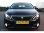 Peugeot 308 1.2 PureTech Blue Lease Executive, Pano, Trekhaak, Pdc voor + achter, Cruise, App connect, Donker glas, Clima.
