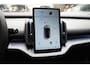 Volvo EX30 Single Motor Extended Range Plus 69 kWh 272pk | Stoel en stuurverwarming | Harman & Kardon | Parkeersensoren voor en achter | Parkeer Camera Achter |