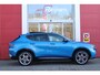 Alfa Romeo Tonale 1.3T PHEV Q4 280PK Edizione Speciale | PANORAMISCH SCHUIF / KANTELDAK | HARMAN CARDON PREMIUM AUDIO  | LEDEREN BEKLEDING | VOORSTOELEN / STUUR VERWARMD | VOORSTOELEN GEVENTILEERD | VOORSTOELEN ELEKTRISCH VERSTELBAAR MET GEHEUGEN FUNCTIE | APPLE CARPLAY / ANDROID AUTO | 360° CAMERA | DODEHOEK DETECTIE | 20"INCH LICHTMETALEN VELGEN | ADAPTIVE CRUISE CONTROL | KEYLESS ENTRY / START | ELEKTRISCH BEDIENBARE ACHTERKLEP | DRAADLOZE TELEFOONLADER | SFEER VERLICHTING | DONKERE HEMELBEKLEDING |