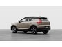 Volvo EX40 Single Motor Extended Range Ultra 82 kWh | Elektrisch Verstelbare Voorstoelen | Schuif/Kantel Panoramadak | Stoelverwarming Voor + Achter | 360º Parkeercamera |