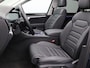 Volkswagen Touareg 3.0 TSi eHybrid 4MOTION Elegance 381PK DSG luchtvering, elektrisch verstelbare stoelen, matrix led, trekhaak, 360gr. camera, nachtzicht, adaptive cruise, head-up, keyless, side assist, servosluiting portieren, luchtvering, 21" lichtmetaal