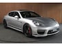 Porsche Panamera 4.8 GTS Navi Camera Leer Elektr. achterklep Open dak PDC Climate voor & achter LM velgen Alcantara binnenhemel