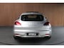 Porsche Panamera 4.8 GTS Navi Camera Leer Elektr. achterklep Open dak PDC Climate voor & achter LM velgen Alcantara binnenhemel