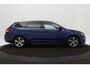 Peugeot 308 SW BWJ 2020 / 1.2 PT 131PK GT-line | / Pano Dak / Clima / Camera a. / Navi / Privacy glass / Carplay / PDC v+a / Leder/Stof /
