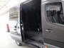 Mercedes-Benz Sprinter 315 CDI | L2 H2 | RWD | Aut. | PRO | BPM VRIJ! | ACHTERUITRIJCAMERA | 3500 KG AHW | DODEHOEKASSISTENT | AIRCO | CRUISE | CARPLAY | ANDROID AUTO | METALLIC | 3-ZITS | MBUX SYSTEEM GROOT