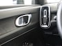 Volvo XC40 Extended Plus 82 kWh | Trekhaak | Stoel en Stuurverwarming |