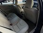 Volvo S60 1.6 T3 Kinetic 150PK|Origineel NL|Navi|Leder|Trekhaak|Led|17INCH|Cruise|Bluetooth media|Isofix||PDC|1e Eigenaar|Historie