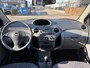 Toyota Yaris 1.3-16V VVT-i Luna | Centrale deurvergrendeling | CD speler | Radio
