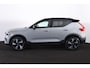 Volvo XC40 Extended Range Ultimate 82 kWh - Panorama/schuifdak - IntelliSafe Assist & Surround - 360º Camera - Verwarmde voorstoelen, stuur & achterbank - Parkeersensoren voor & achter - Draadloze tel. lader - Warmtepomp - Extra getint glas - Elektr. inklapbare trekhaak - 19' LMV