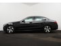 Mercedes-Benz C-klasse 180 Luxury Line | Lichtmetalen velgen | Navigatie MBUX groot scherm | Parking support met camera achter | Trekhaak | Alarm | Inclusief 24 maanden MB Certified garantie voor Europa.