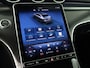 Mercedes-Benz C-klasse 180 Luxury Line | Lichtmetalen velgen | Navigatie MBUX groot scherm | Parking support met camera achter | Trekhaak | Alarm | Inclusief 24 maanden MB Certified garantie voor Europa.