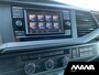 Volkswagen Transporter 2.0TDI L2H1 28 Airco Cruise Sensoren Trekhaak Betonplex Airbag 12V CarPlay Wandbekleding Bijrijdersbank DIN
