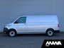 Volkswagen Transporter 2.0TDI L2H1 28 Airco Cruise Sensoren Trekhaak Betonplex Airbag 12V CarPlay Wandbekleding Bijrijdersbank DIN