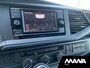 Volkswagen Transporter 2.0TDI L2H1 28 Airco Cruise Sensoren Trekhaak Betonplex Airbag 12V CarPlay Wandbekleding Bijrijdersbank DIN