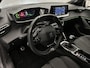 Peugeot 208 GT 100 pk | Navigatie | Achteruitrijcamera | Parkeersensoren Voor en Achter | Sportstoelen | LED Koplampen | Keyless Start | Lederen Stuurwiel | Climate Control | Cruise Control | 17" Lichtmetalen Velgen | Apple Carplay/Android Auto |