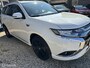 Mitsubishi Outlander 2.4 PHEV Intense+ standkachel alcantara navigatie stoelverwarming camera