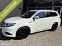 Mitsubishi Outlander 2.4 PHEV Intense+ standkachel alcantara navigatie stoelverwarming camera