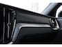 Volvo V60 T6 Automaat Plug-in hybrid AWD Ultra Dark | Panoramadak | 360° parkeercamera | Parkeersensoren voor + achter | Harman Kardon premium audio | Google infotainment | Stoelverwarming | Stuurwielverwarming | Parkeerverwarming | BLIS |  Adaptive cruise control |
