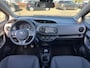 Toyota Yaris 1.5 VVT-i Comfort | Met centrale deurvergrendeling afstandbediend, airco, navigatie en weinig kilometers!